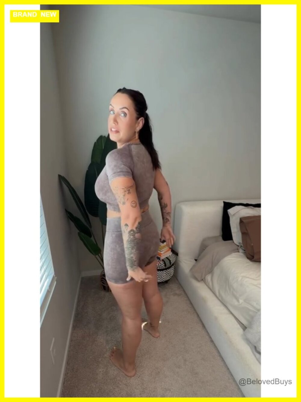 Seamless Acid Wash Yoga Outfit 2 Piece Set - Crop Top & High Waist Shorts - Picture 6 of 6